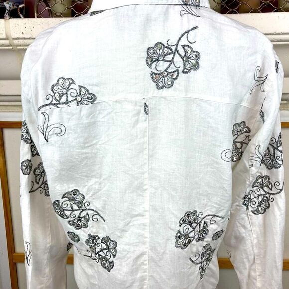 Chicos embroidered linen blouse w/ silver accent beading, silver thread, sparkle - Picture 6 of 9